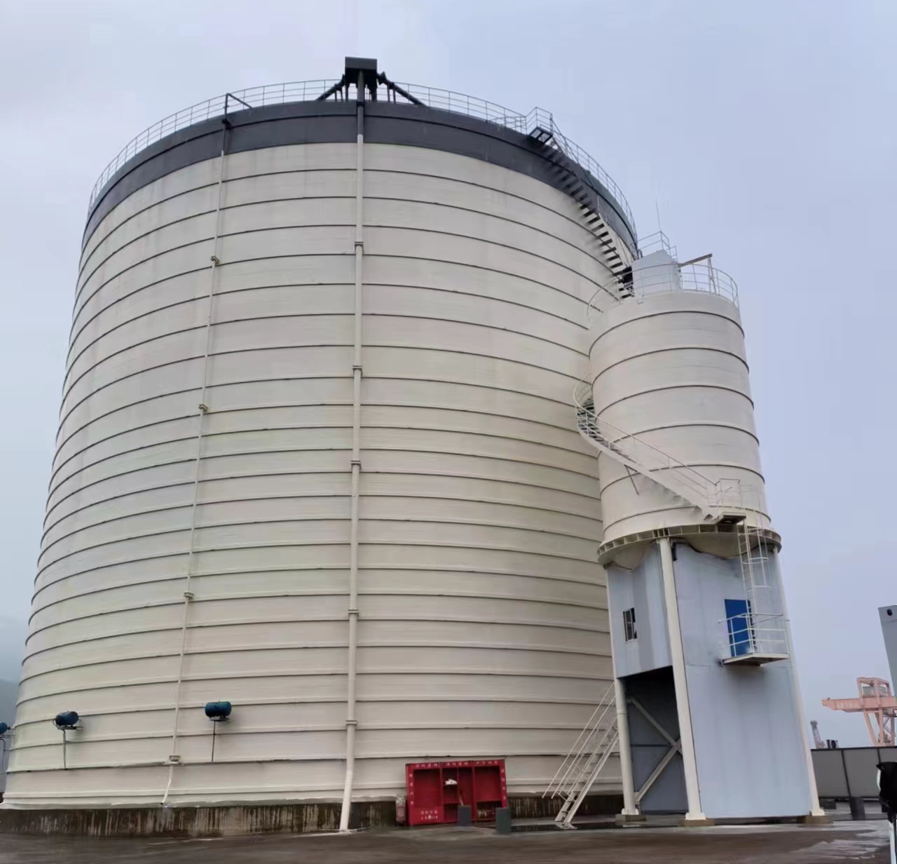 东阳10万吨水泥钢板库